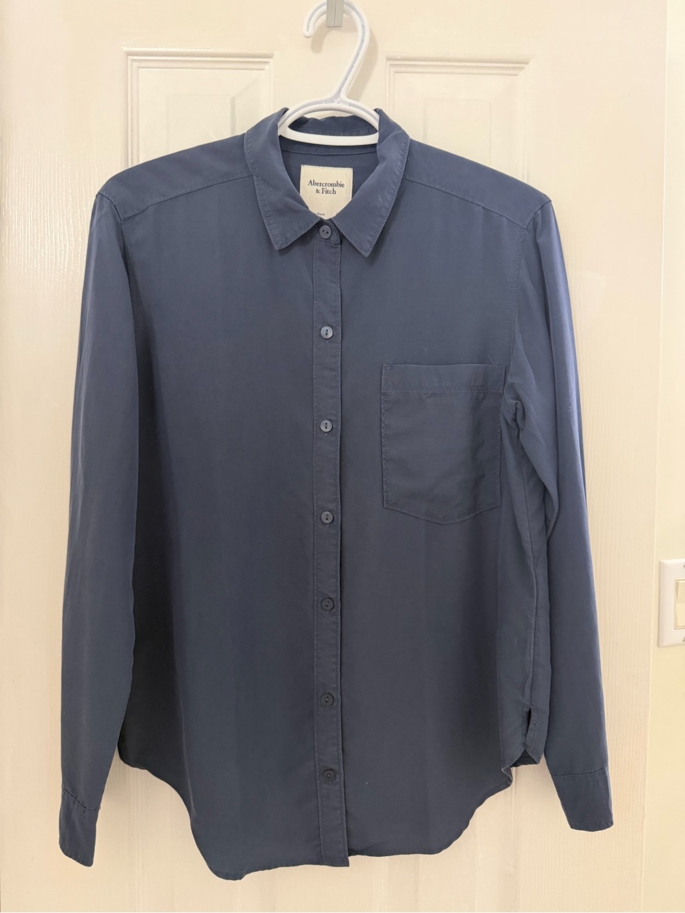 Abercrombie & Fitch long sleeve button down shirt, navy blue, size S